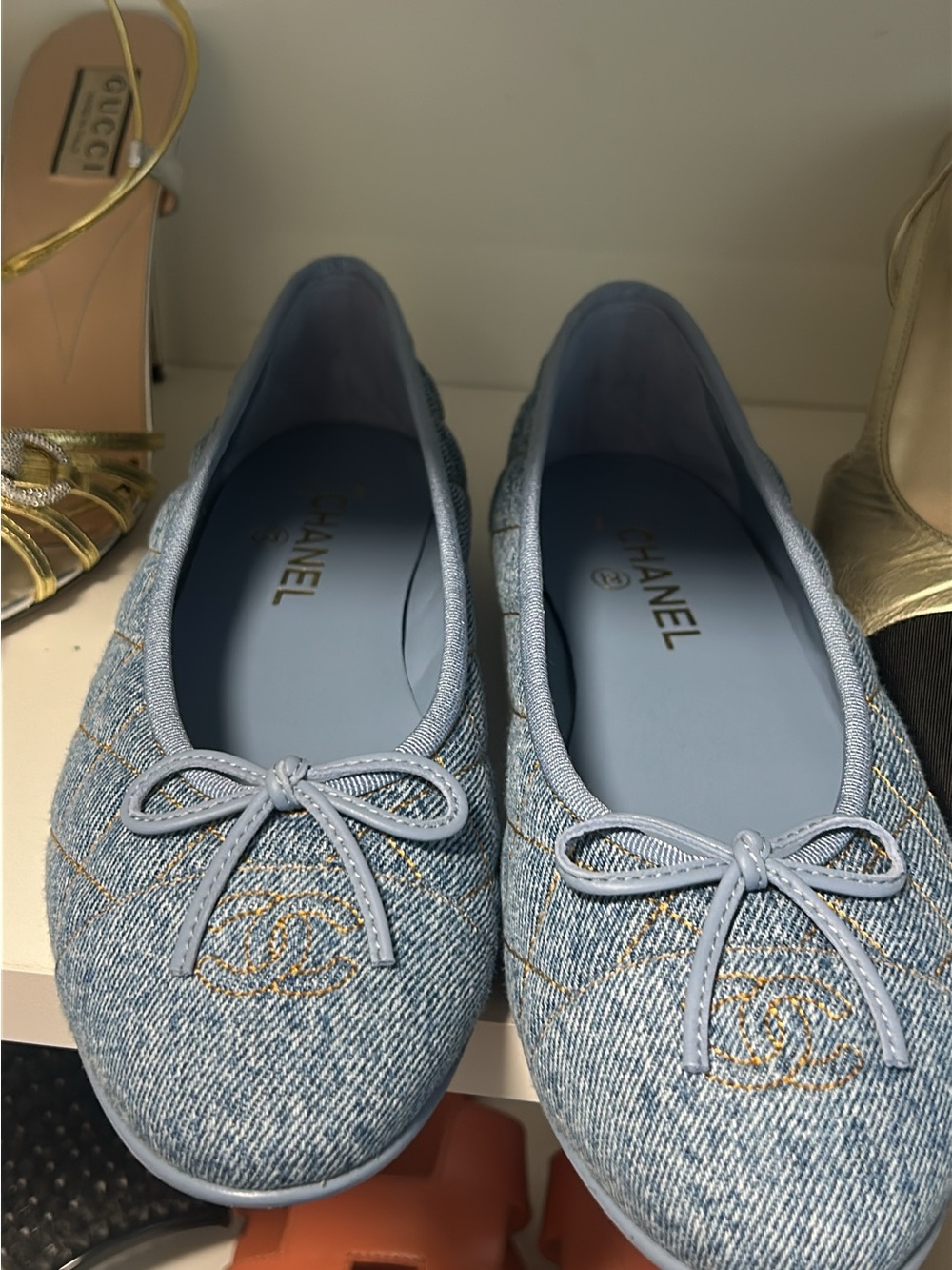 CHANEL Light Blue Denim Quilted Ballet Flat with Bow 40.5 - Picture 3 of 3